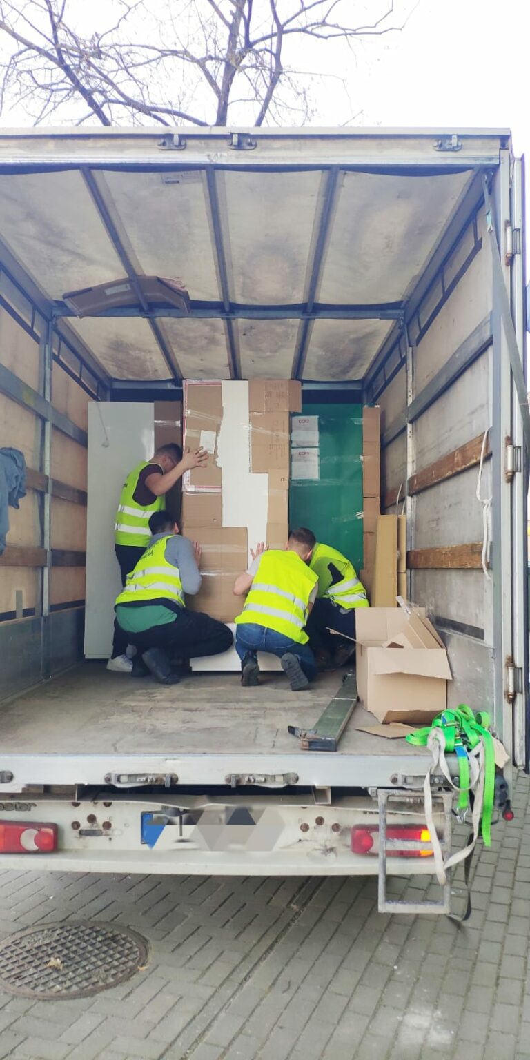 Tanie Przeprowadzki Białystok. Transport Mebli Białystok. Bagażówka Białystok. Przeprowadzki Firmowe. Przeprowadzki Biurowe. Przeprowadzki Białystok. Usługi Transportowe Busami. Przeprowadzki Lokalne. Przeprowadzki Firmowe. Przeprowadzka Mieszkania. Przeprowadzki Między Miastami. Przeprowadzki Krajowe. Przeprowadzka Mieszkania białystok. Przeprowadzki Domów Białystok. Opróżnianie Garaży Białystok. Utylizacja Mebli Białystok. Utylizacja rzeczy Białystok Utylizacja rzeczy domowych białystok. Utylizacja Garaży białystok. Firma transportowa białystok Firma przeprowadzkowa Białystok. Wynajem busa z kierowcą.
