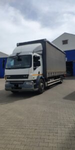 Usługi Transportowe Krajowe i miedzynarodowe. Unia europejska. Firma transportowa. Ciężarówki. Dostawczaki.